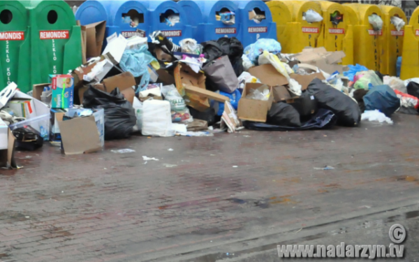 Wielkie składowisko śmieci w Nadarzynie ?...