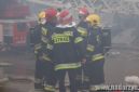 Galeria : Spłonęła połowa hali Centrum Handlowego w Wólce Kosowskiej