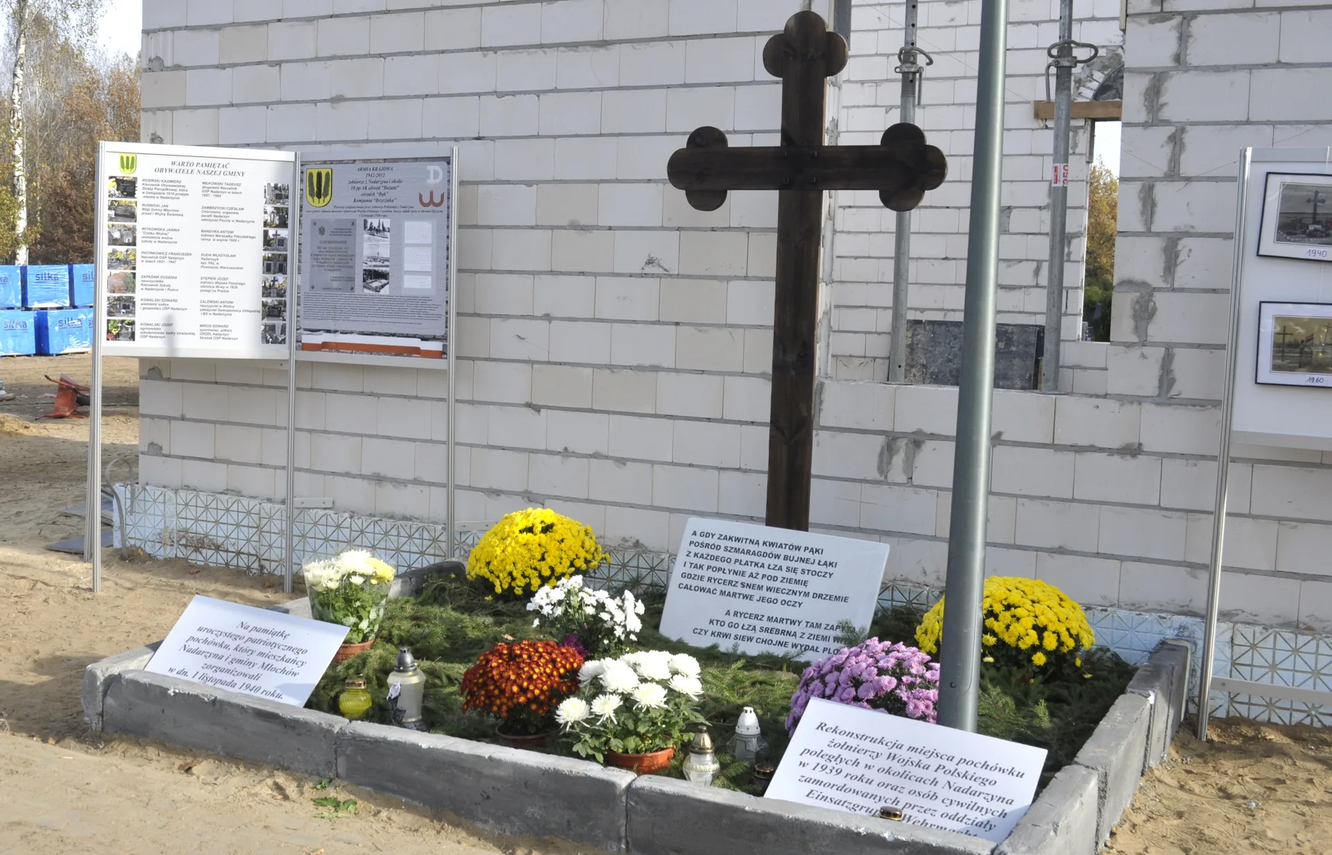 Dzień  Wszystkich  Świętych  2014  na  nadarzyńskim cmentarzu