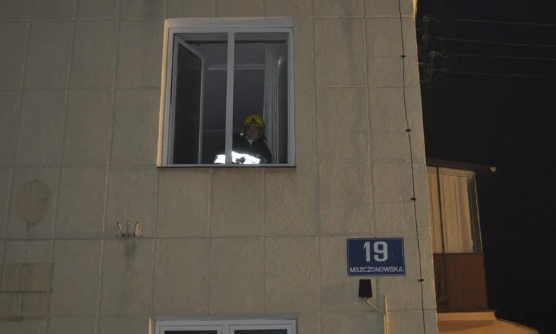 Pożar budynku dawnej gminy - ćwiczenia OSP