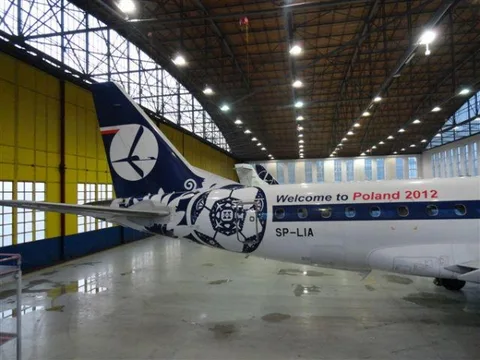 LOT z piłką na EURO 2012